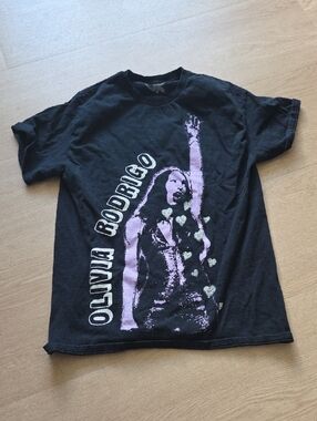 Olivia Rodrigo Offical Concert Shirt Womens Small
